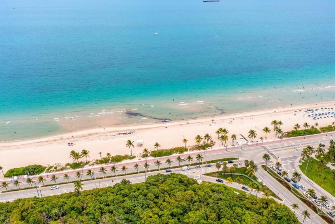 The Purple Pelican Beachfront With Ocean Balcony Unit 3 Fort Lauderdale Eksteriør billede