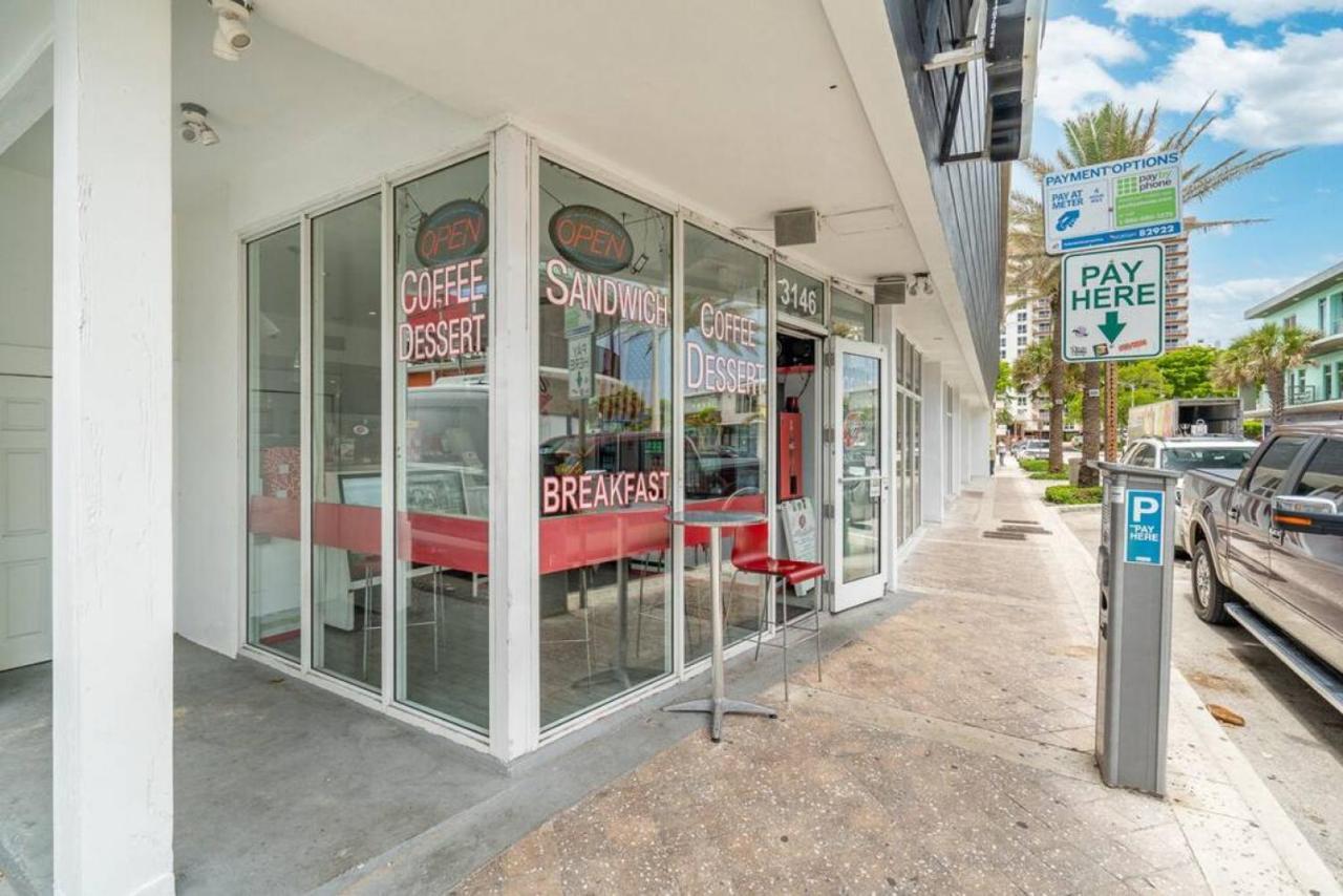 The Purple Pelican Beachfront With Ocean Balcony Unit 3 Fort Lauderdale Eksteriør billede